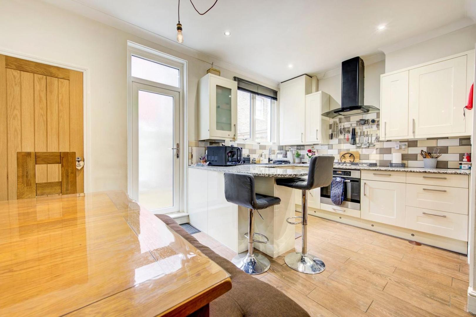 Guestready - Tranquility Near Shepherd'S Bush London Bagian luar foto